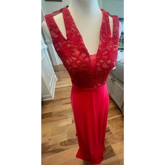 MORGAN AND CO. DEEP PINK LACE BODICE FLOOR LENGTH NWT SIZE 6 - Picture 3 of 13